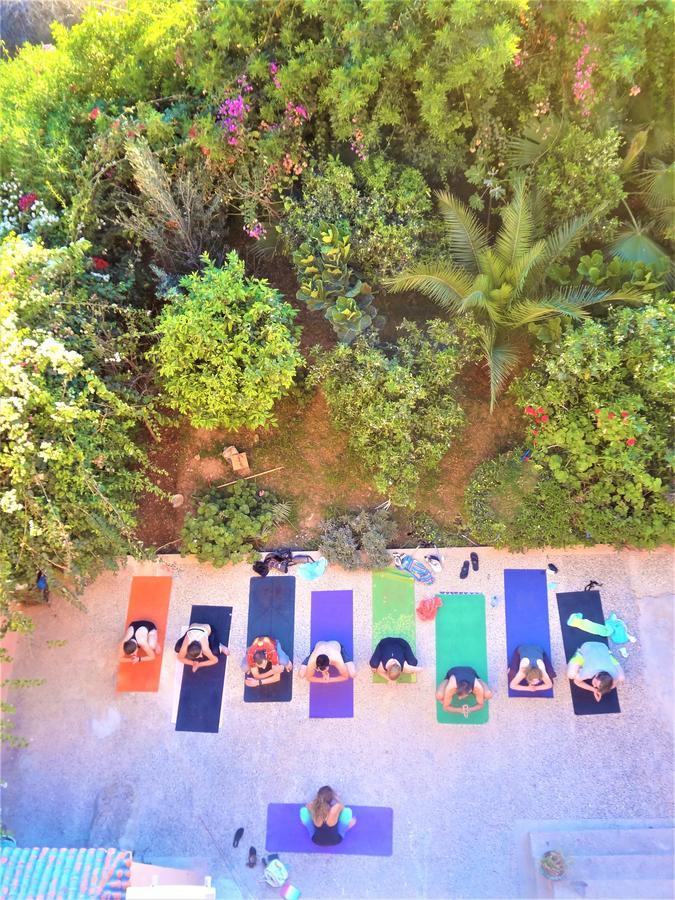 Surf & Yoga Paradise Morocco Albergue Tamraght Ou Fella Exterior foto